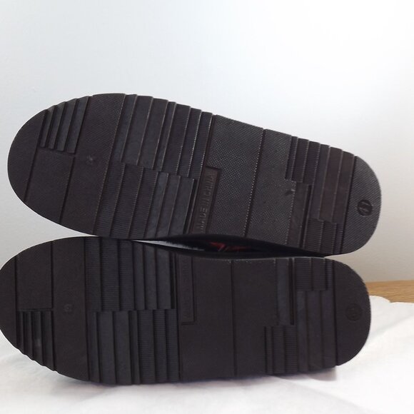 Nu Trendz Purple and Black Southwestern Patterned Boots - Picture 6 of 9